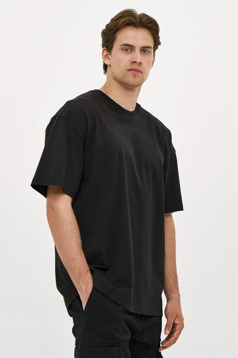 Brokers Ανδρικό T-Shirt σε Άνετη Γραμμή Μαύρο με Τύπωμα στην Πλάτη