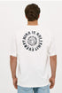 Brokers Ανδρικό T-Shirt σε Άνετη Γραμμή Εκρού με Τύπωμα στην Πλάτη